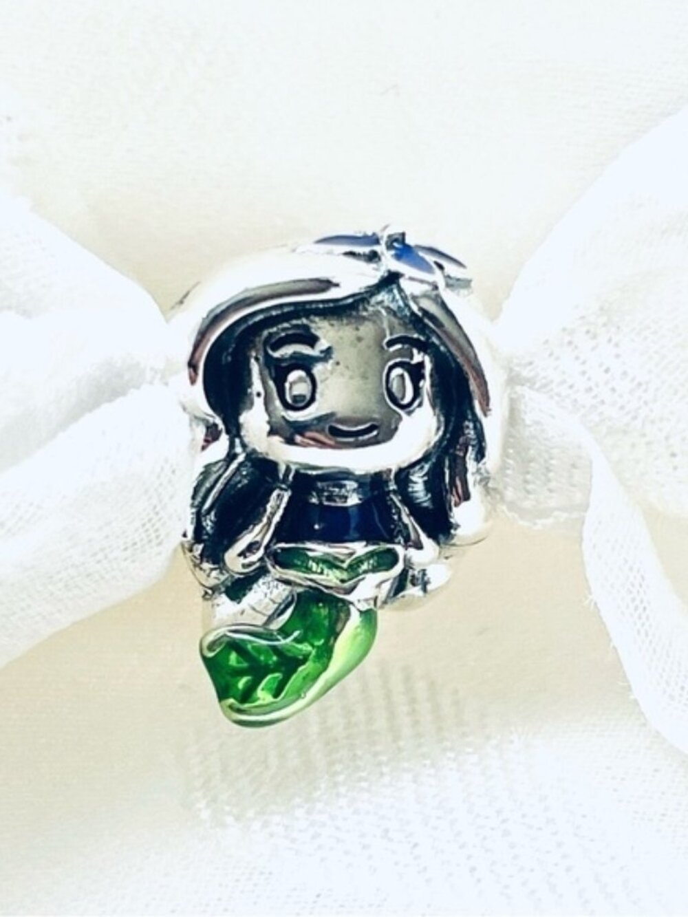 🧜‍♀️✨ NWOT Princess Ariel Charm – The Little Mermaid 💜🐚